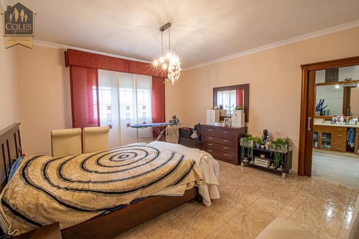 Image No.16-5 Bed Villa / Detached for sale