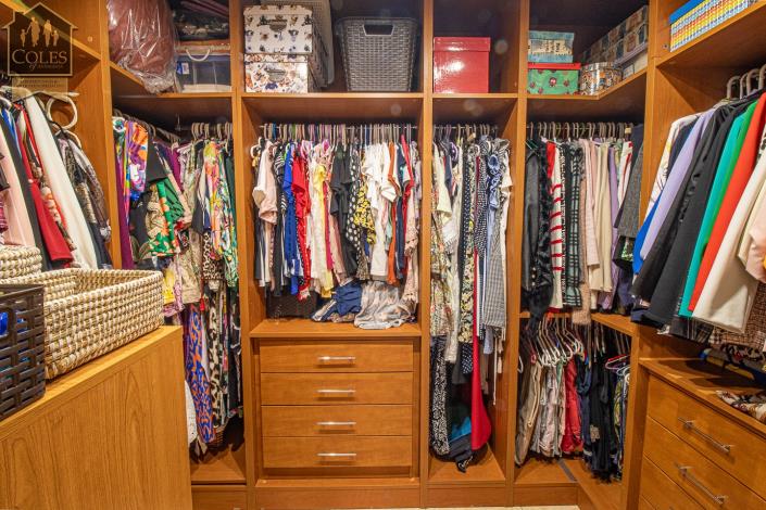 Image No.18-5 Bed Villa / Detached for sale