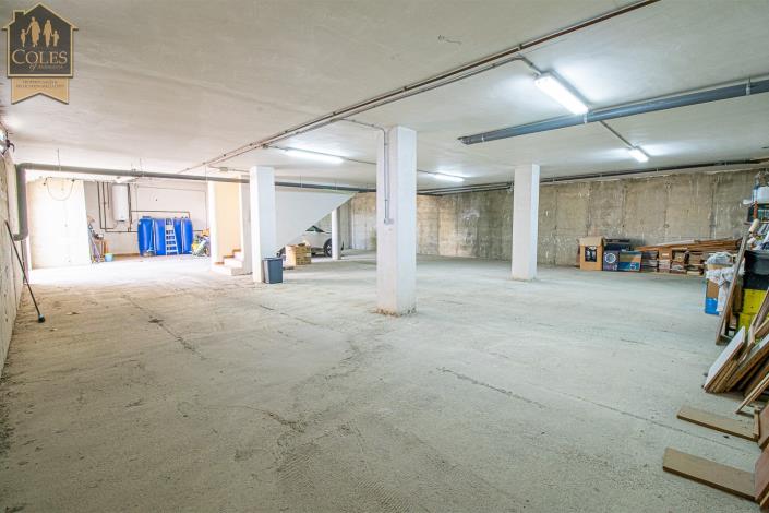 Image No.36-5 Bed Villa / Detached for sale