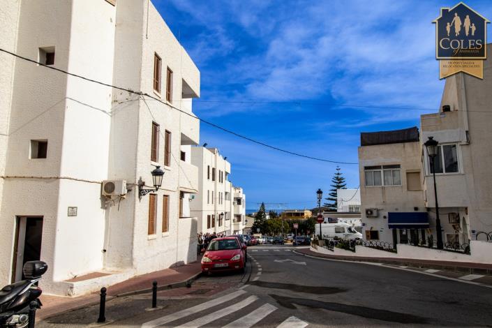 Image No.14-3 Bed Apartment for sale