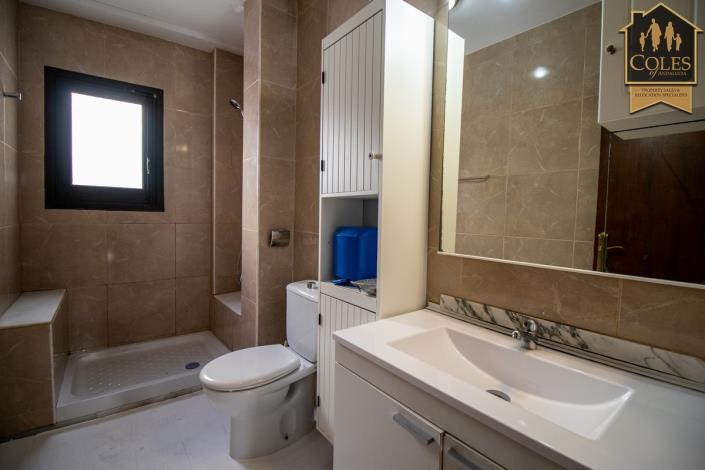 Image No.18-3 Bed Apartment for sale