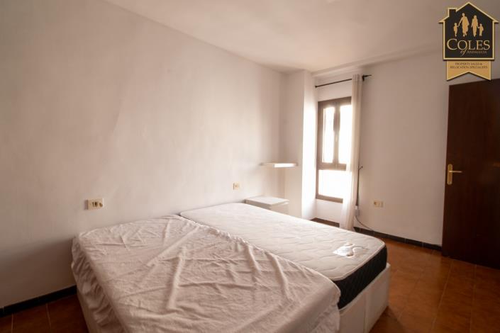 Image No.25-3 Bed Apartment for sale