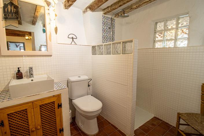 Image No.29-2 Bed Townhouse for sale