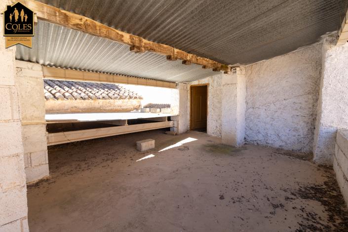 Image No.38-5 Bed Townhouse for sale