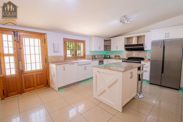 Image No.19-5 Bed Cortijo for sale