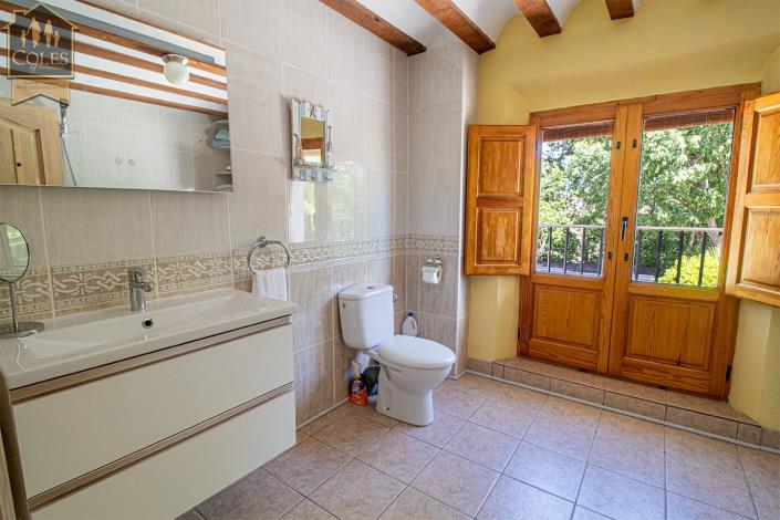 Image No.40-5 Bed Cortijo for sale