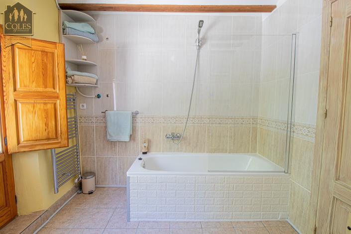 Image No.42-5 Bed Cortijo for sale