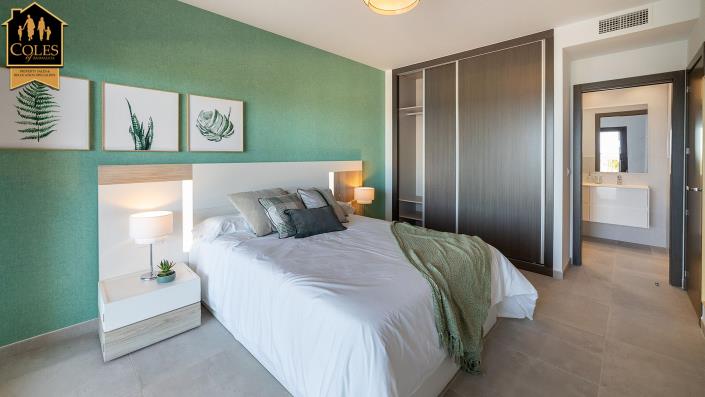 Image No.25-2 Bed Apartment for sale