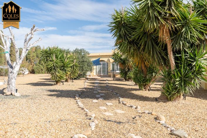 Image No.16-7 Bed Villa / Detached for sale