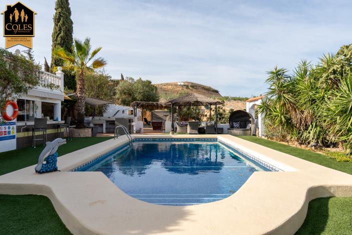 Image No.7-6 Bed Villa / Detached for sale