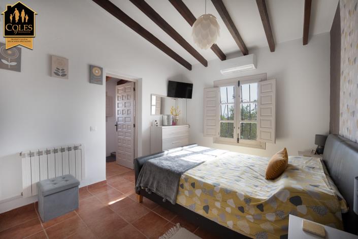 Image No.19-6 Bed Villa / Detached for sale