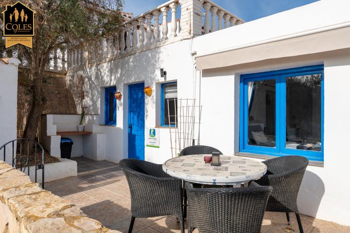 Image No.31-6 Bed Villa / Detached for sale