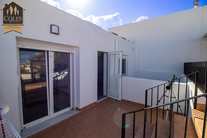 Image No.9-5 Bed Townhouse for sale