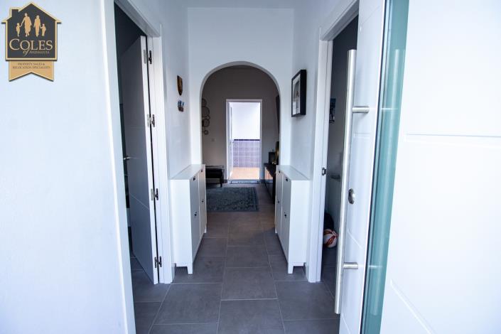 Image No.24-5 Bed Townhouse for sale