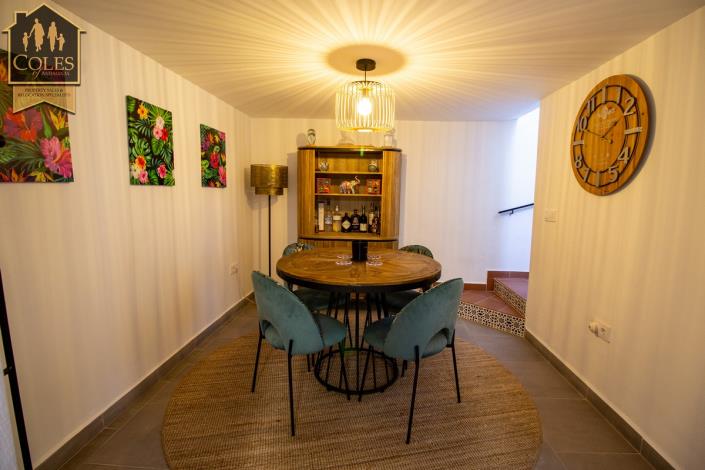 Image No.34-5 Bed Townhouse for sale