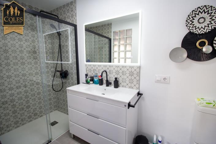 Image No.43-5 Bed Townhouse for sale