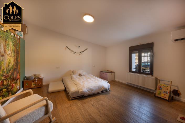 Image No.20-7 Bed Cortijo for sale