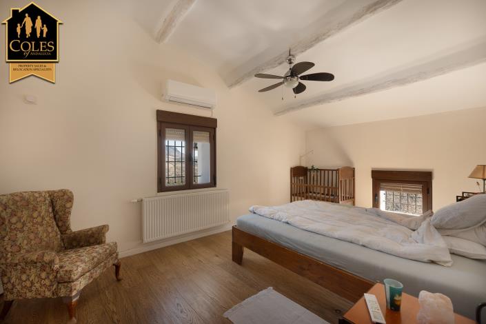 Image No.30-7 Bed Cortijo for sale