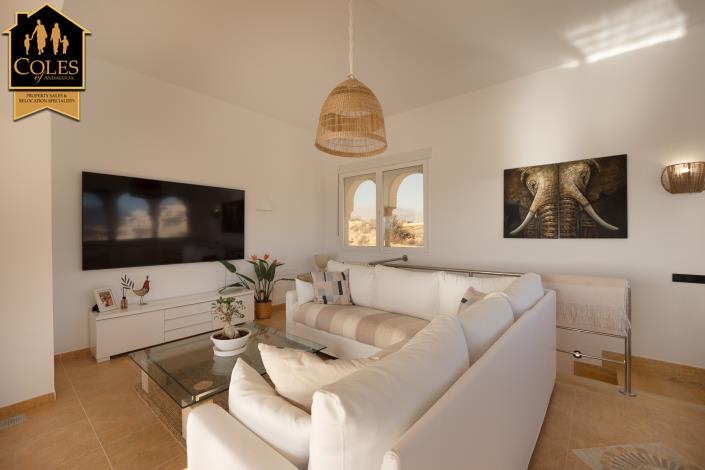 Image No.27-4 Bed Villa / Detached for sale