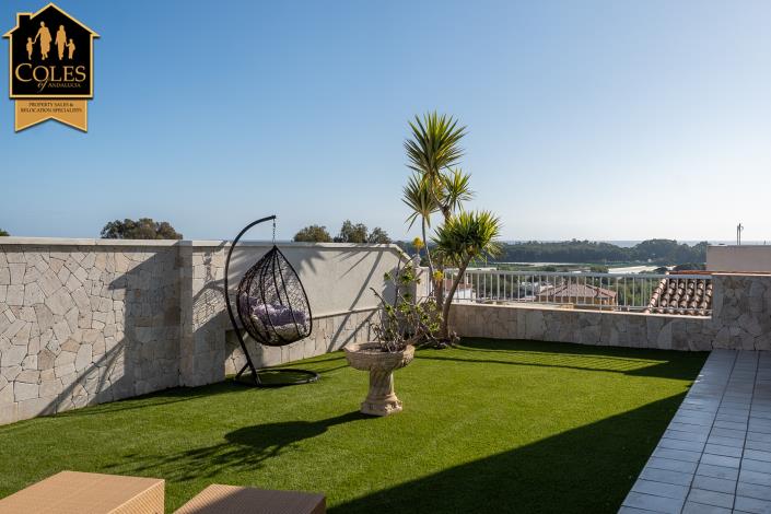 Image No.43-4 Bed Villa / Detached for sale