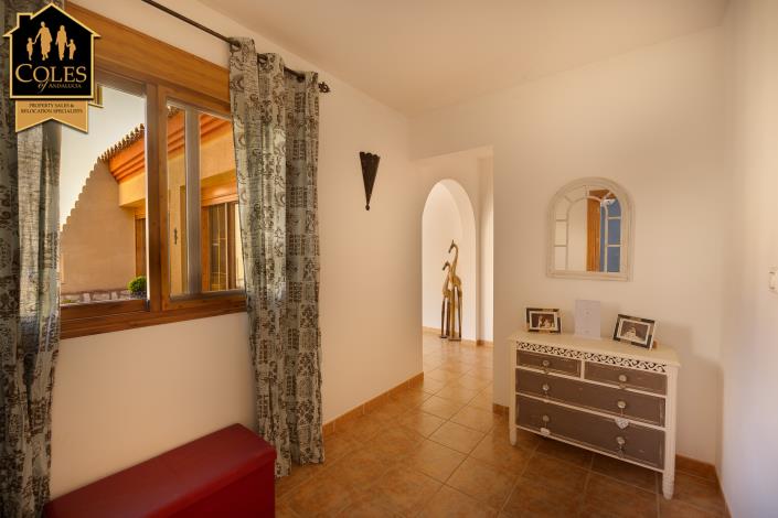 Image No.27-4 Bed Villa / Detached for sale