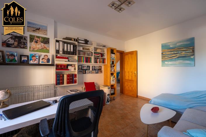 Image No.31-4 Bed Villa / Detached for sale