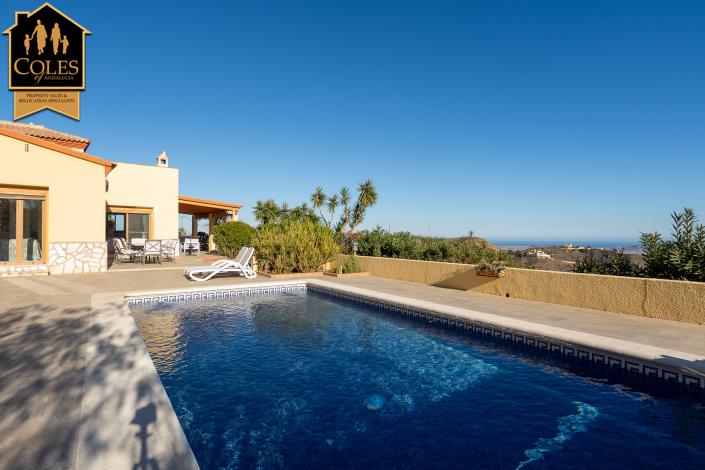 Image No.42-4 Bed Villa / Detached for sale