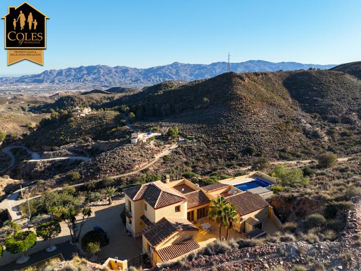 Image No.48-4 Bed Villa / Detached for sale