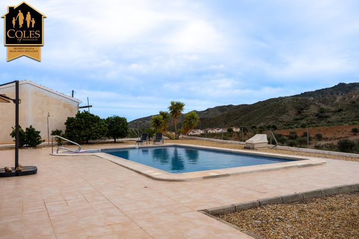 Image No.6-3 Bed Villa / Detached for sale