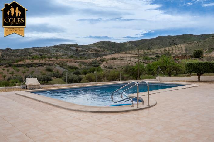 Image No.9-3 Bed Villa / Detached for sale