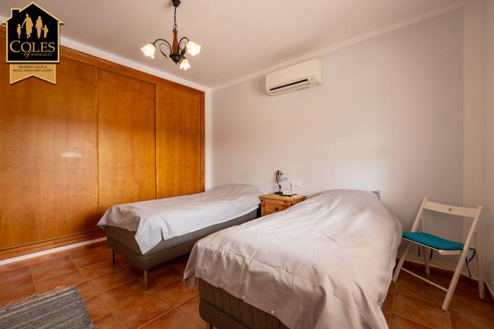 Image No.19-3 Bed Villa / Detached for sale