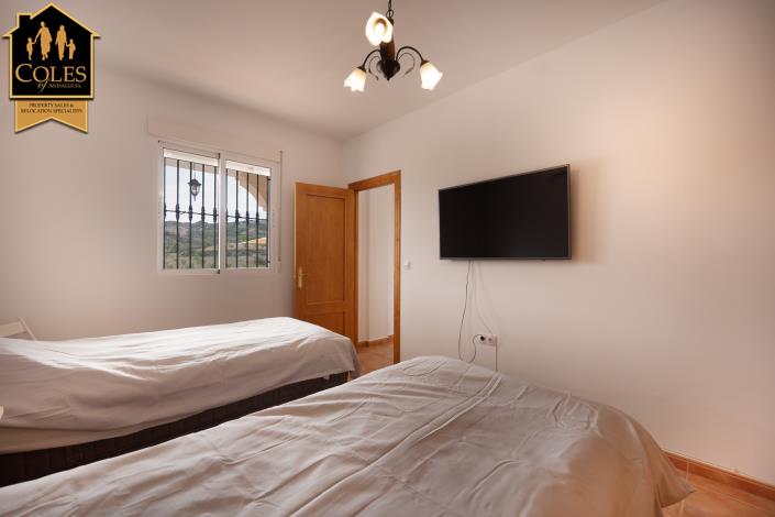 Image No.22-3 Bed Villa / Detached for sale