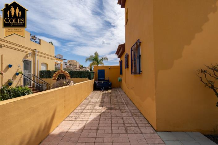 Image No.5-3 Bed Villa / Detached for sale