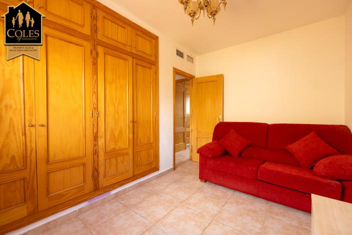 Image No.17-3 Bed Villa / Detached for sale