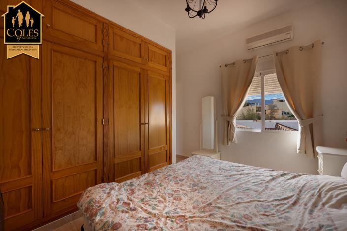 Image No.24-3 Bed Villa / Detached for sale