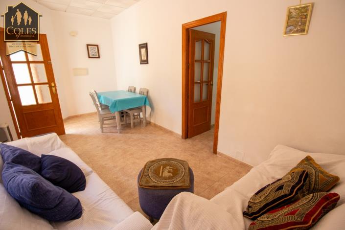 Image No.7-2 Bed Townhouse for sale