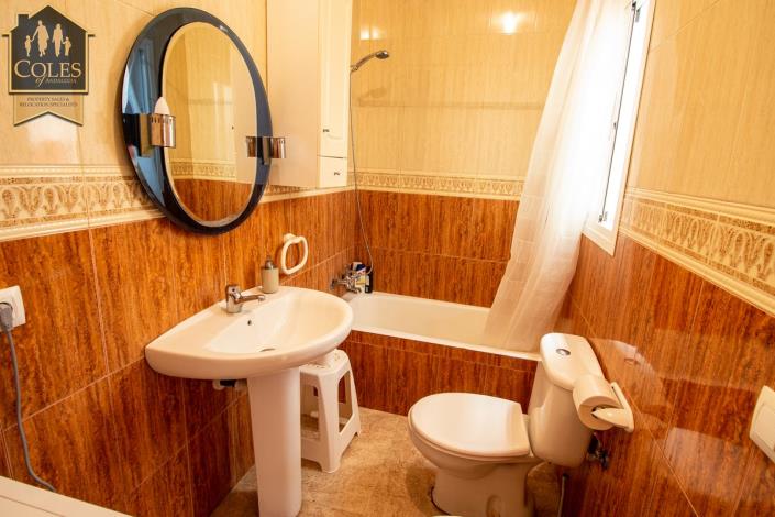 Image No.13-2 Bed Townhouse for sale