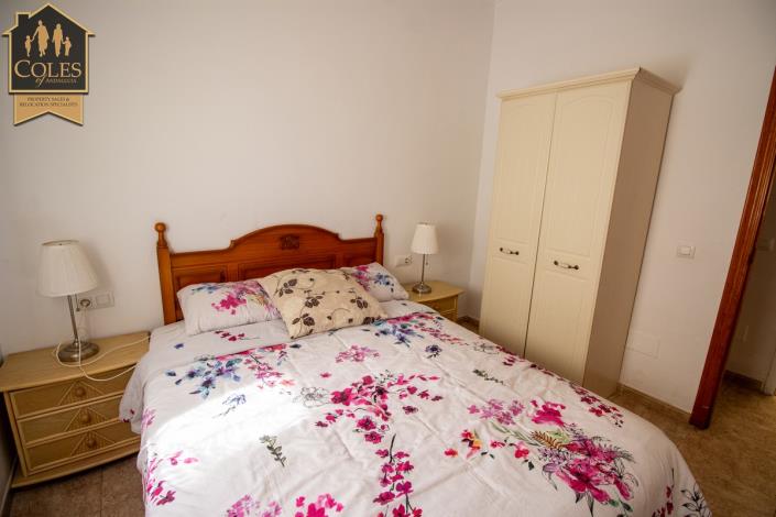 Image No.15-2 Bed Townhouse for sale