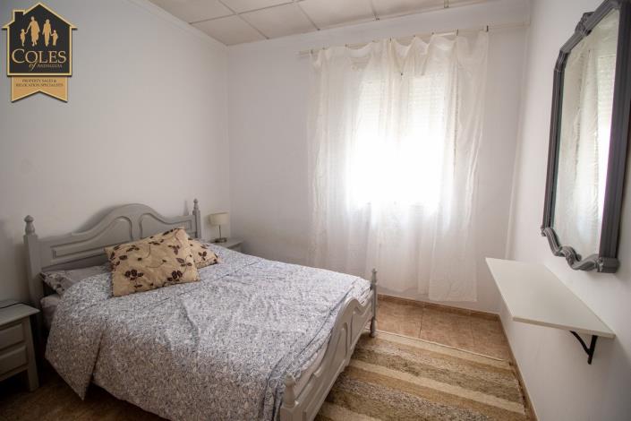 Image No.16-2 Bed Townhouse for sale