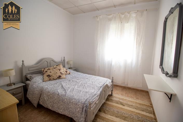 Image No.18-2 Bed Townhouse for sale