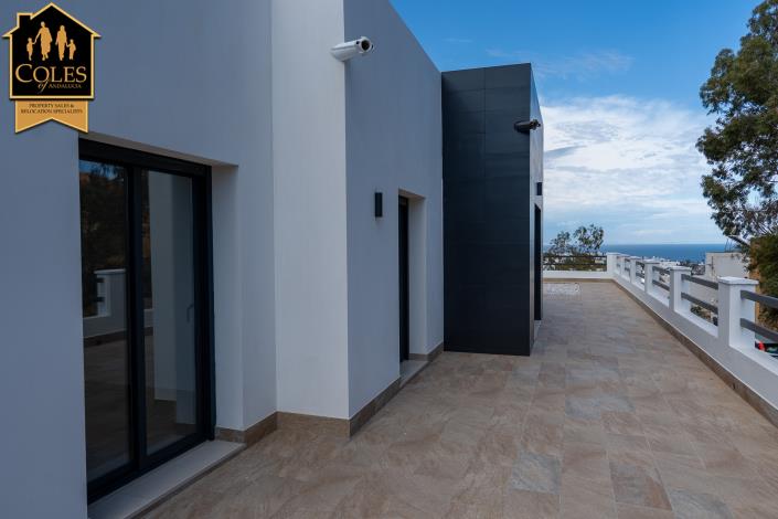 Image No.6-2 Bed Villa / Detached for sale