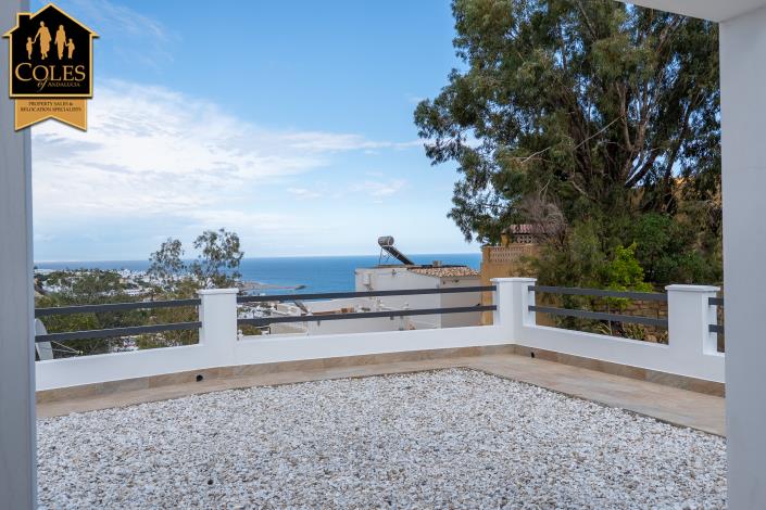 Image No.4-2 Bed Villa / Detached for sale