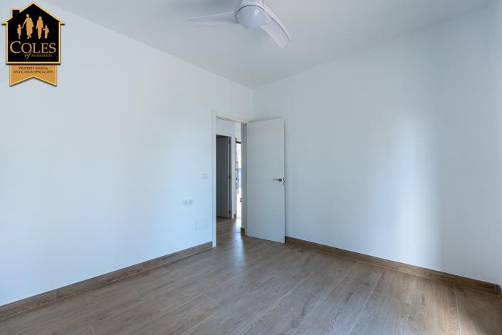 Image No.16-2 Bed Villa / Detached for sale