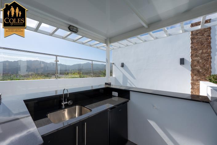 Image No.41-3 Bed Villa / Detached for sale