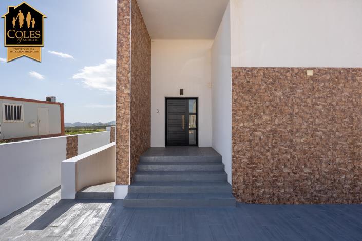 Image No.45-3 Bed Villa / Detached for sale