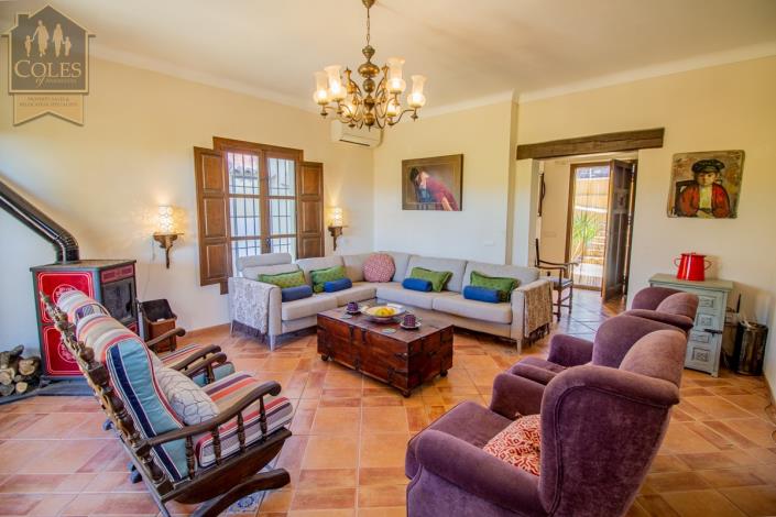 Image No.8-4 Bed Villa / Detached for sale