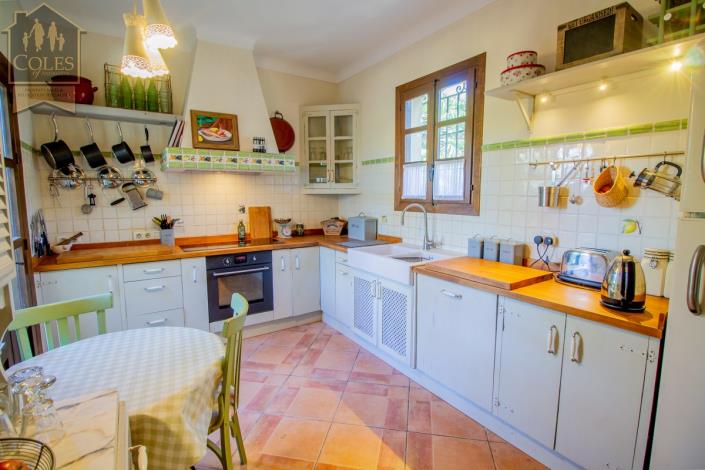 Image No.9-4 Bed Villa / Detached for sale