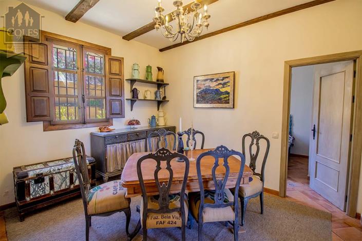 Image No.11-4 Bed Villa / Detached for sale