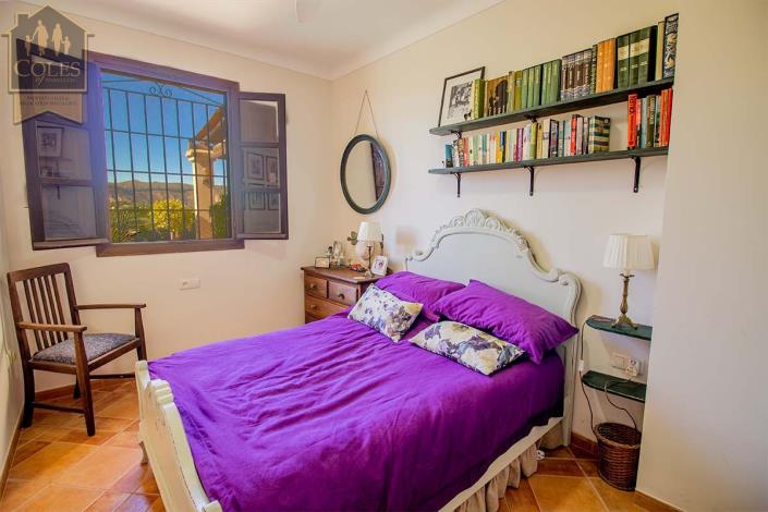 Image No.14-4 Bed Villa / Detached for sale