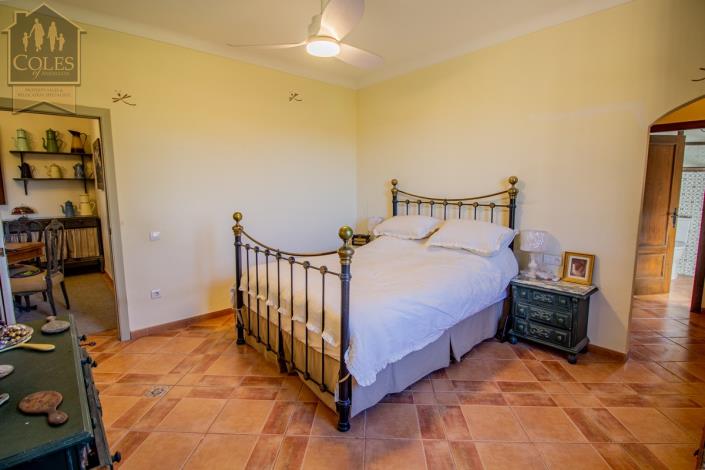 Image No.18-4 Bed Villa / Detached for sale